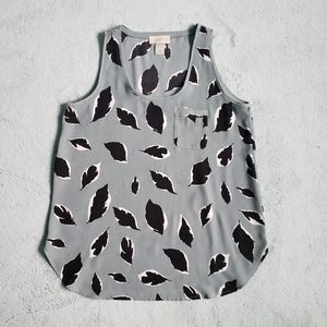 Patterned tank